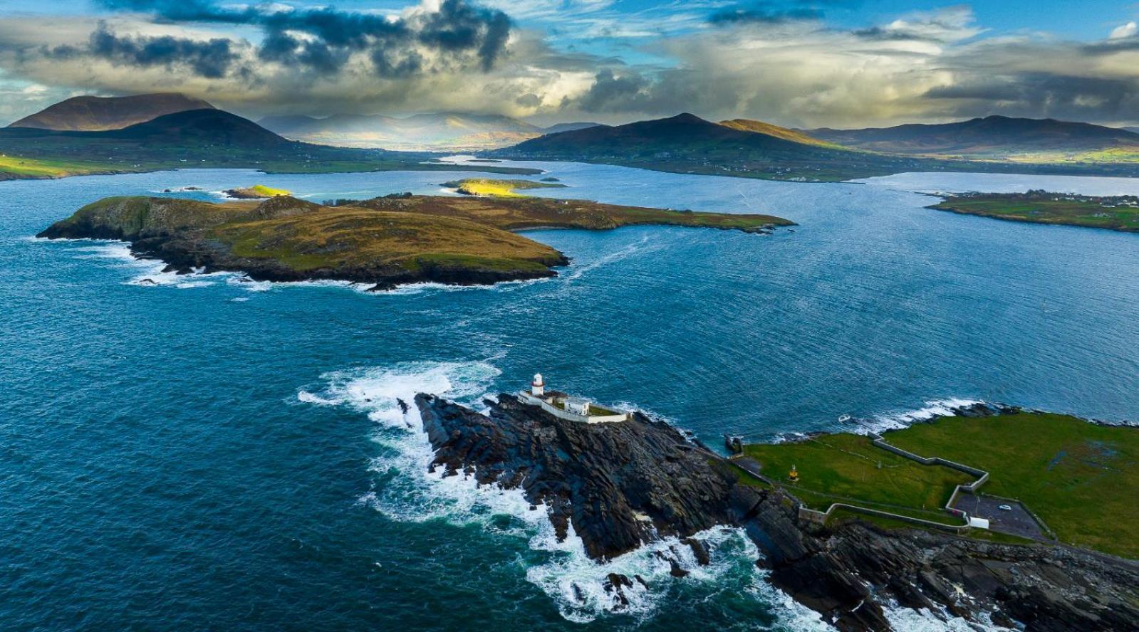 Hotel Double Decker Bus At Valentia Island Escape Chapeltown Exterior foto